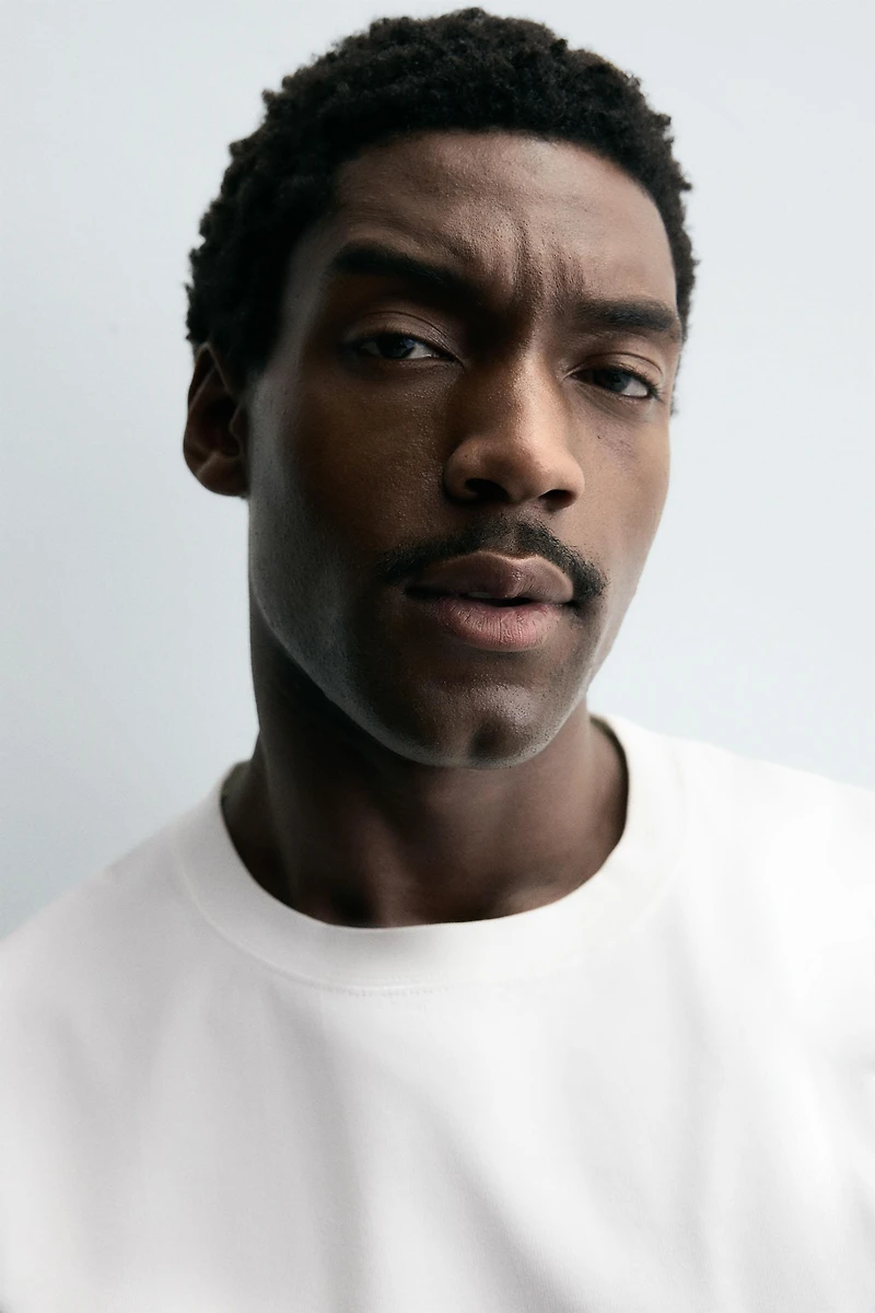 T-SHIRT HEAVY WEIGHT À MANCHES COURTES