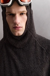 TEXTURED SKI FLEECE HOODIE
