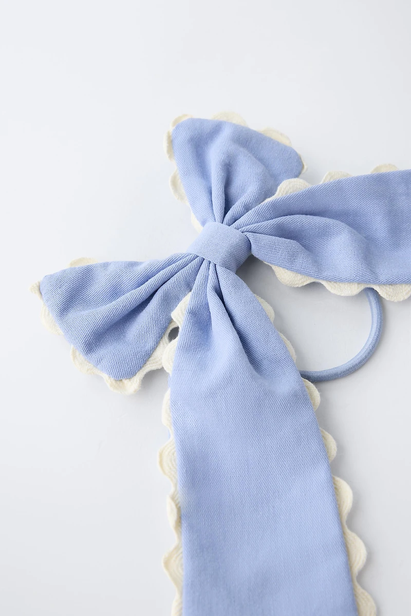 RUFFLE BOW BOBBY PIN HAIR TIE