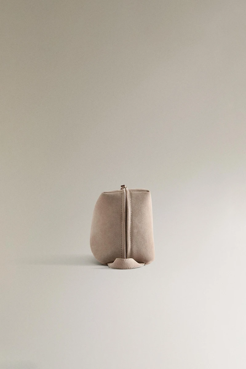 MEDIUM SPLIT SUEDE MAKEUP BAG