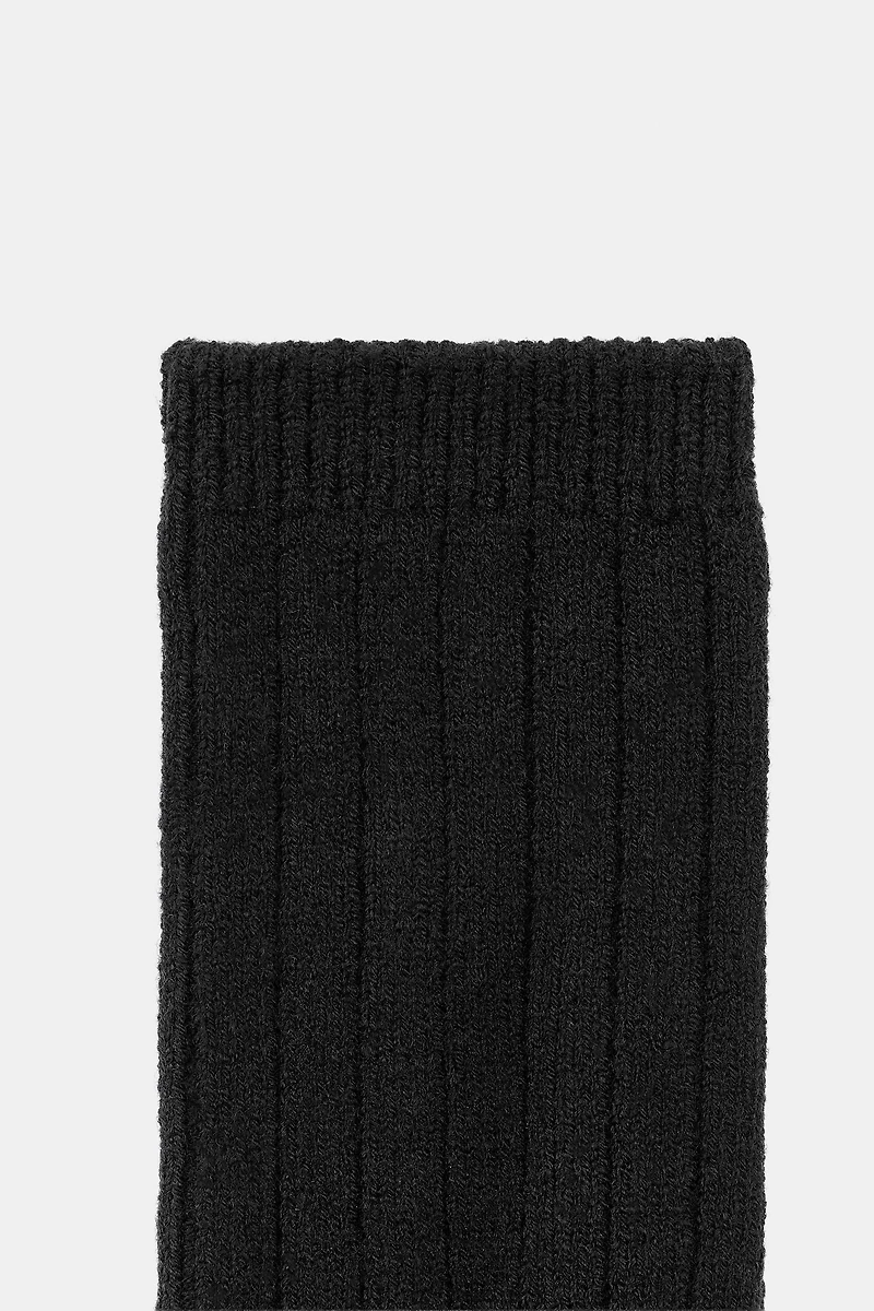 BASIC RIBBED SOCKS