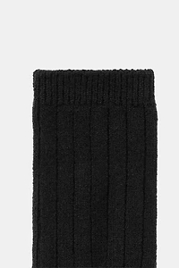 BASIC RIBBED SOCKS