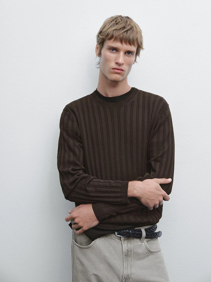 Textured round neck sweater