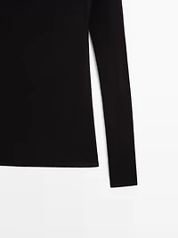 Long sleeve strapless T-shirt