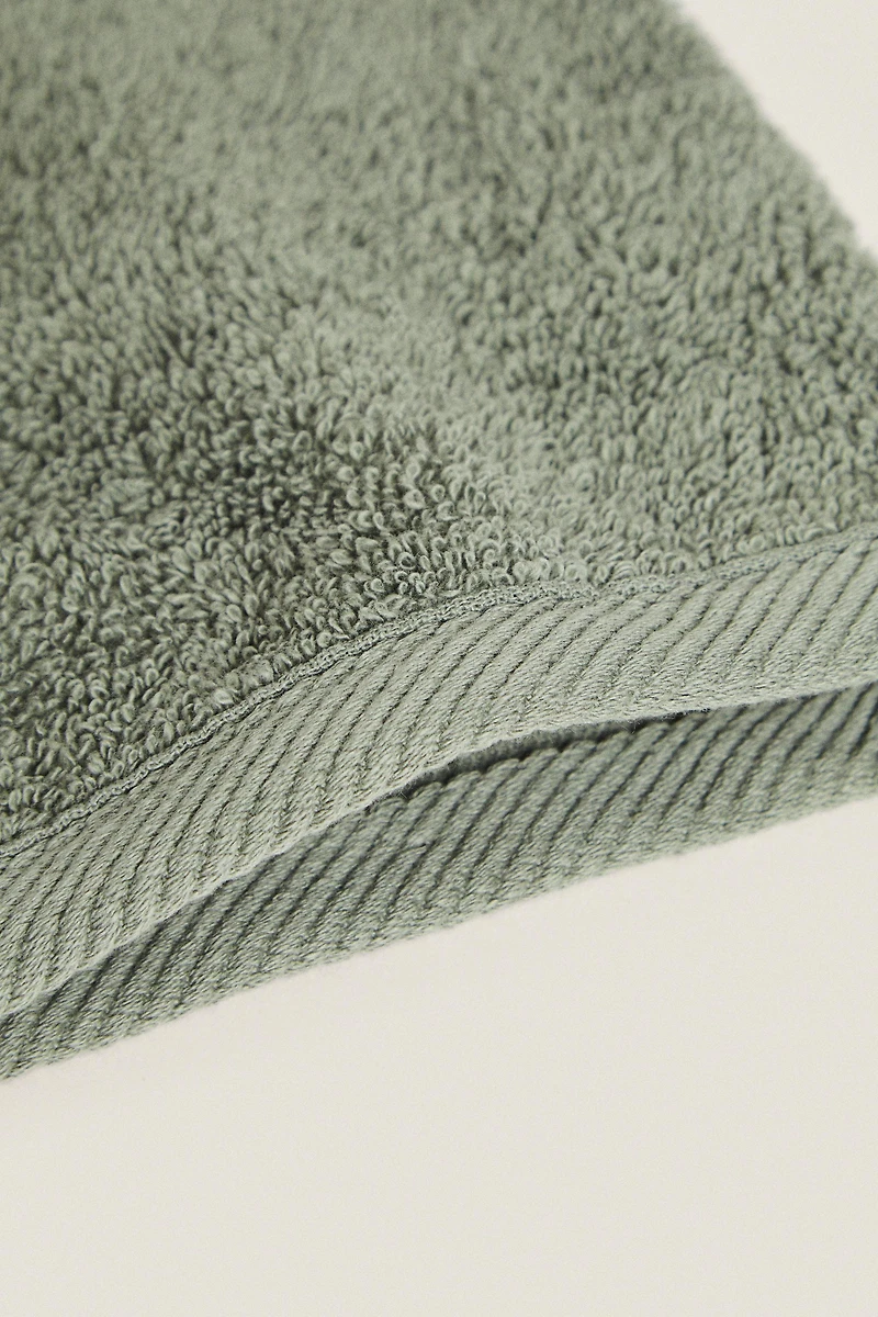 COTTON TERRYCLOTH BATH MITT