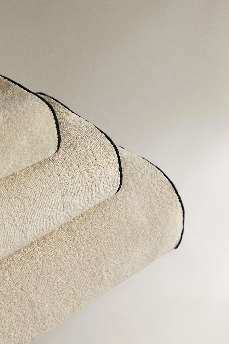 SERVIETTE DE BAIN COTON OVERLOCK