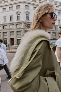 FAUX FUR HOODED SHORT PARKA