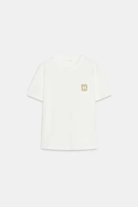 BROOCH T-SHIRT
