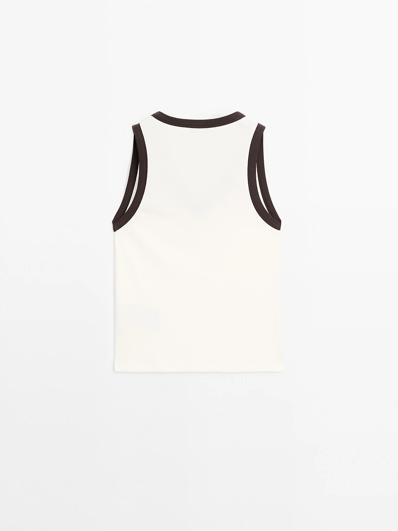 Ribbed V-neck T-shirt