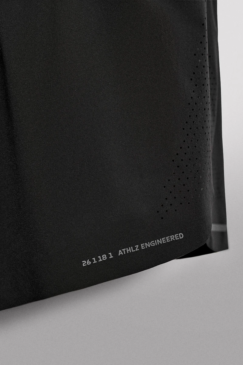 LIGHTWEIGHT RUNNING SHORTS