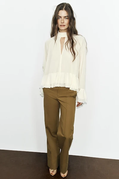 HIGH-NECK RUFFLE TOP