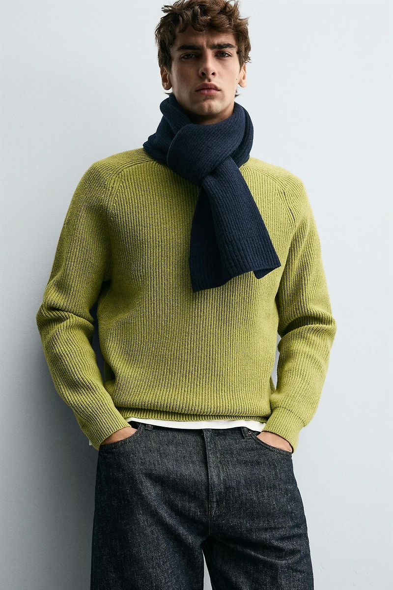 RIBBED TEXTURED SWEATER