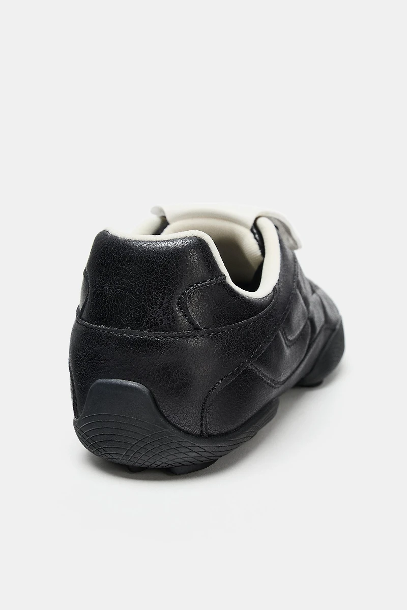 RUNNING SNEAKERS