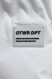 WATER REPELLENT PUFFER COAT WITH LABEL