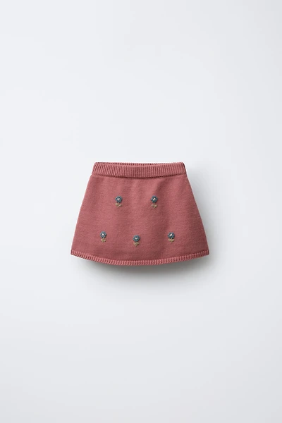 FLORAL EMBROIDERY KNIT SKIRT