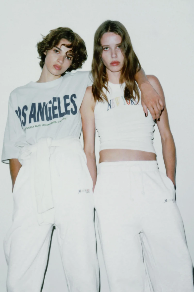OVERSIZED TEXT T-SHIRT