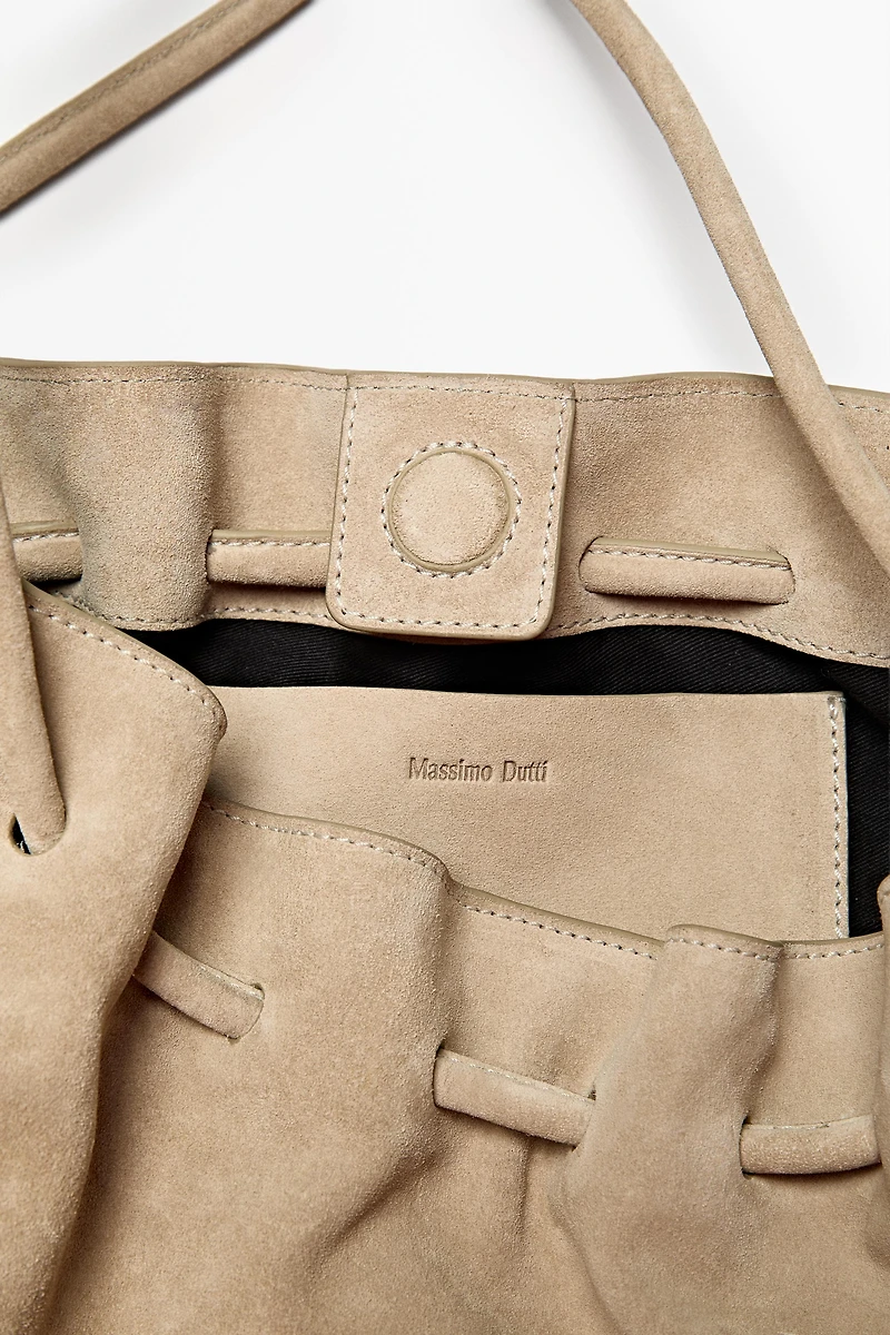 Sac froncé en croûte de cuir