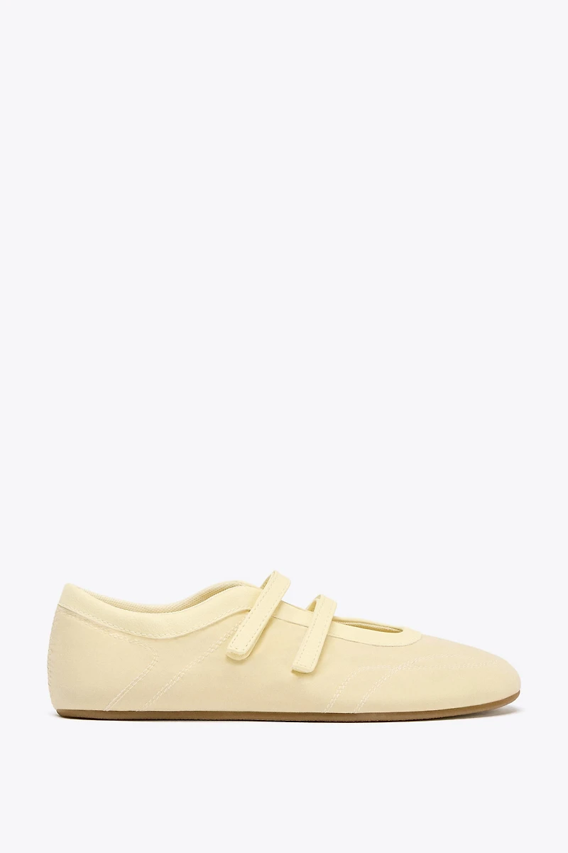 SATIN EFFECT TOPSTITCHED BALLET FLATS
