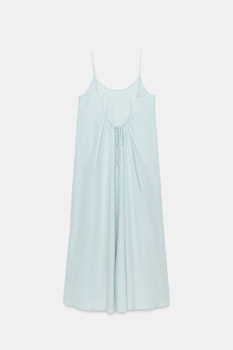FLOWY LONG DRESS
