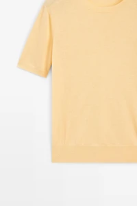 Short-sleeve fine-knit sweater