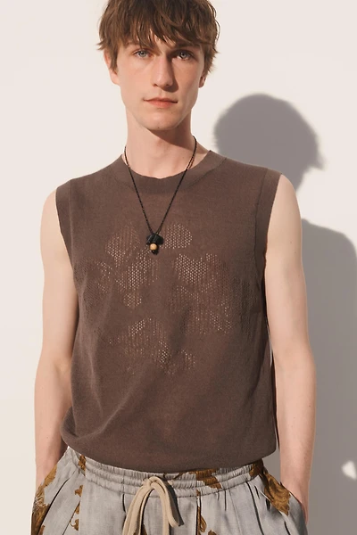 FLORAL JACQUARD KNIT VEST