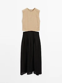 Contrast long dress with side slits