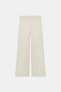 PANTALON EN MATIÈRES VARIÉES AU CROCHET