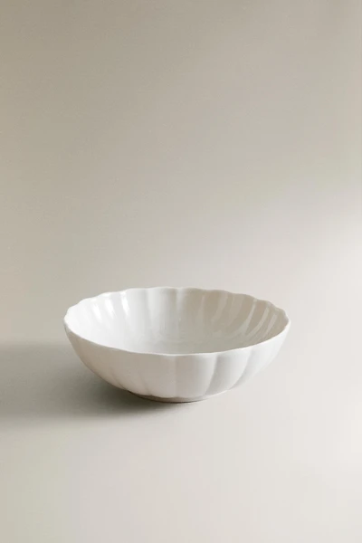 SCALLOPED PORCELAIN BOWL