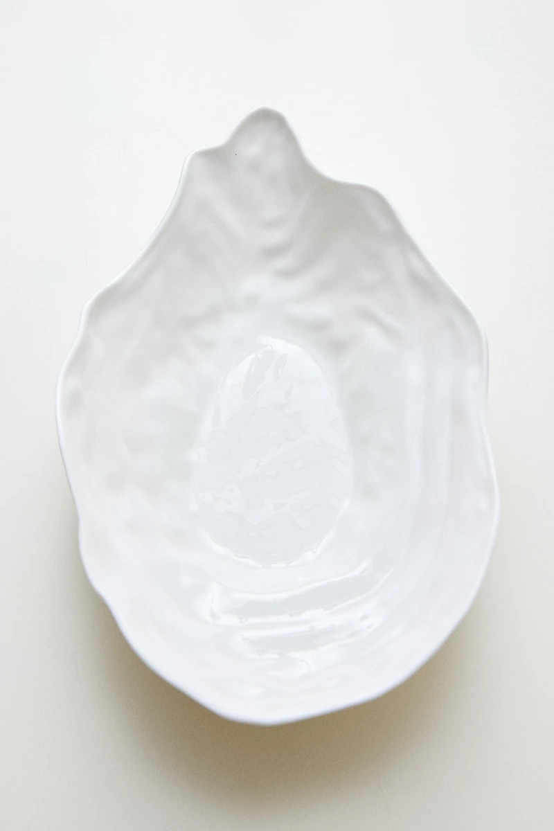 LARGE PORCELAIN SHELL SERVING DISH