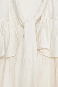 RUFFLED BOW BLOUSE