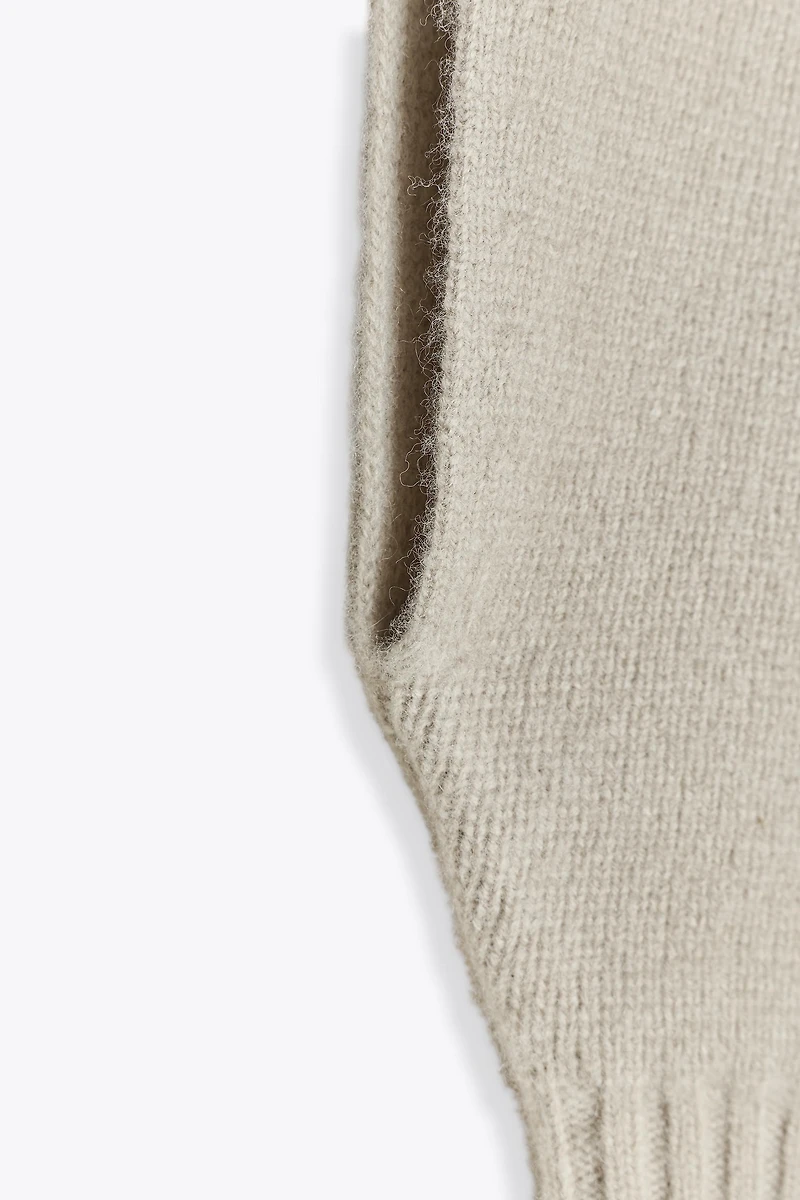 WOOL KNIT VEST