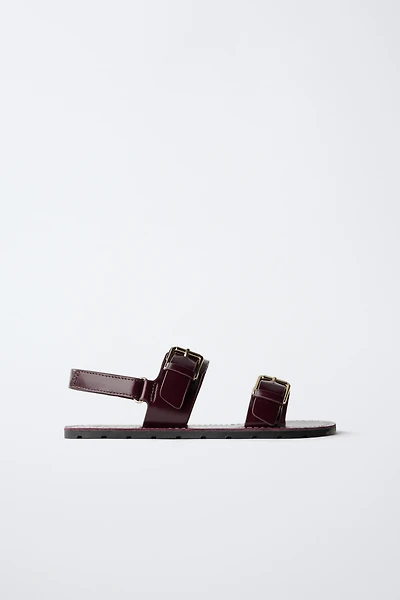 LEATHER BUCKLE SANDALS