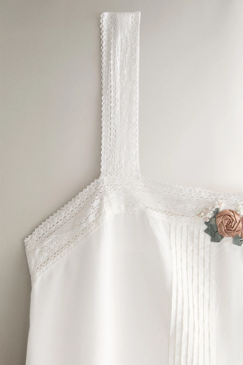 COTTON PINTUCK FLORAL NIGHTGOWN