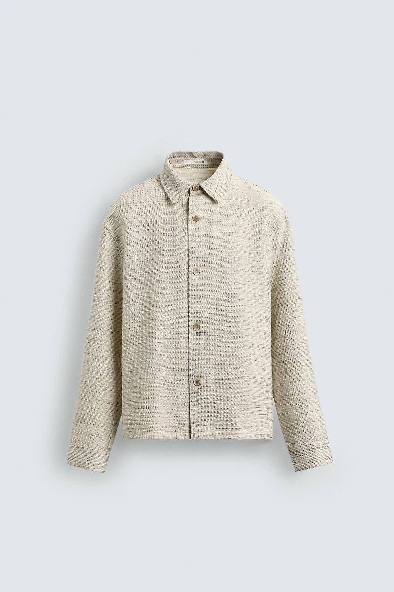 CONTRAST TEXTURED OVERSHIRT