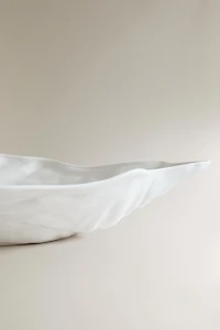 LARGE PORCELAIN SHELL SERVING DISH