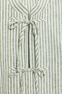STRIPED METALLIC THREAD TIE TOP
