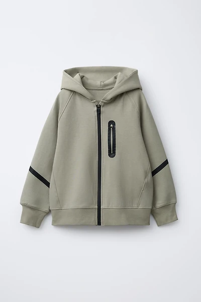 SPORTY INTERLOCK HOODIE