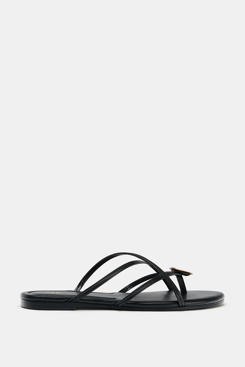 MULTI-STRAP FLAT SANDALS