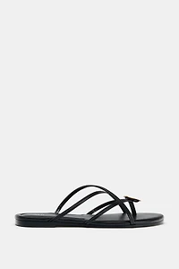 MULTI-STRAP FLAT SANDALS