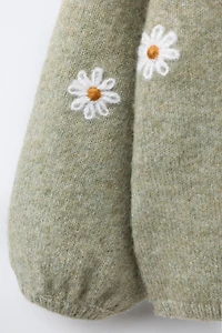 GILET EN MAILLE MARGUERITES BRODÉES