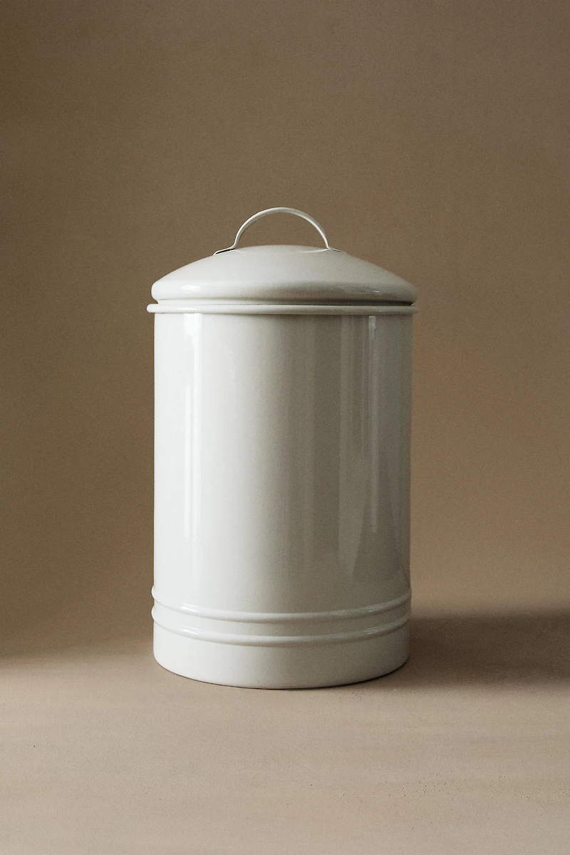 LACQUERED METAL CYLINDRICAL JAR