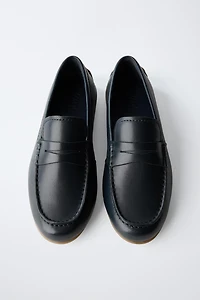 MOCASSINS EN CUIR