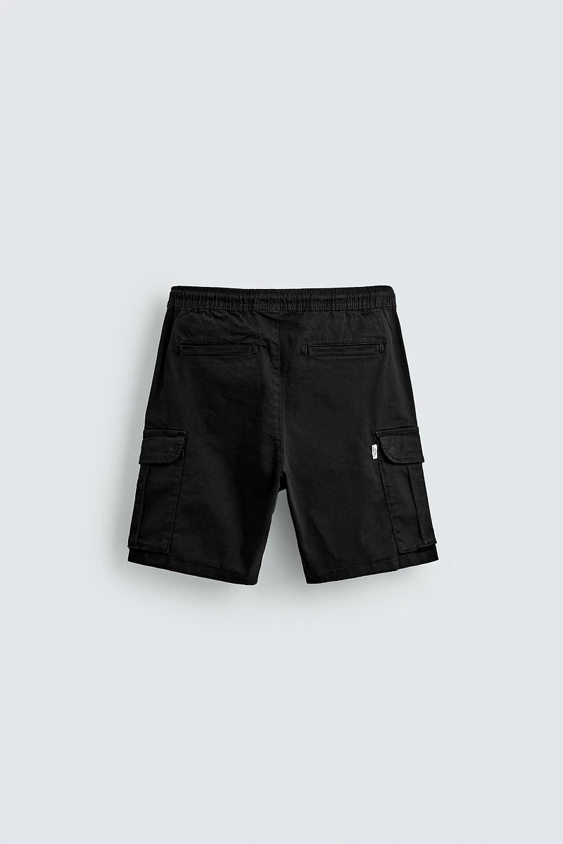 RELAXED FIT WASHED CARGO SHORTS