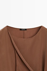 Flowing kimono with tie detail