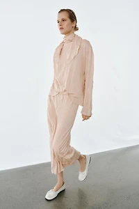 CRUMPLED EFFECT BOW KNIT JUMPER
