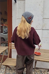 PULL EN MAILLE DOUCE À COL MONTANT