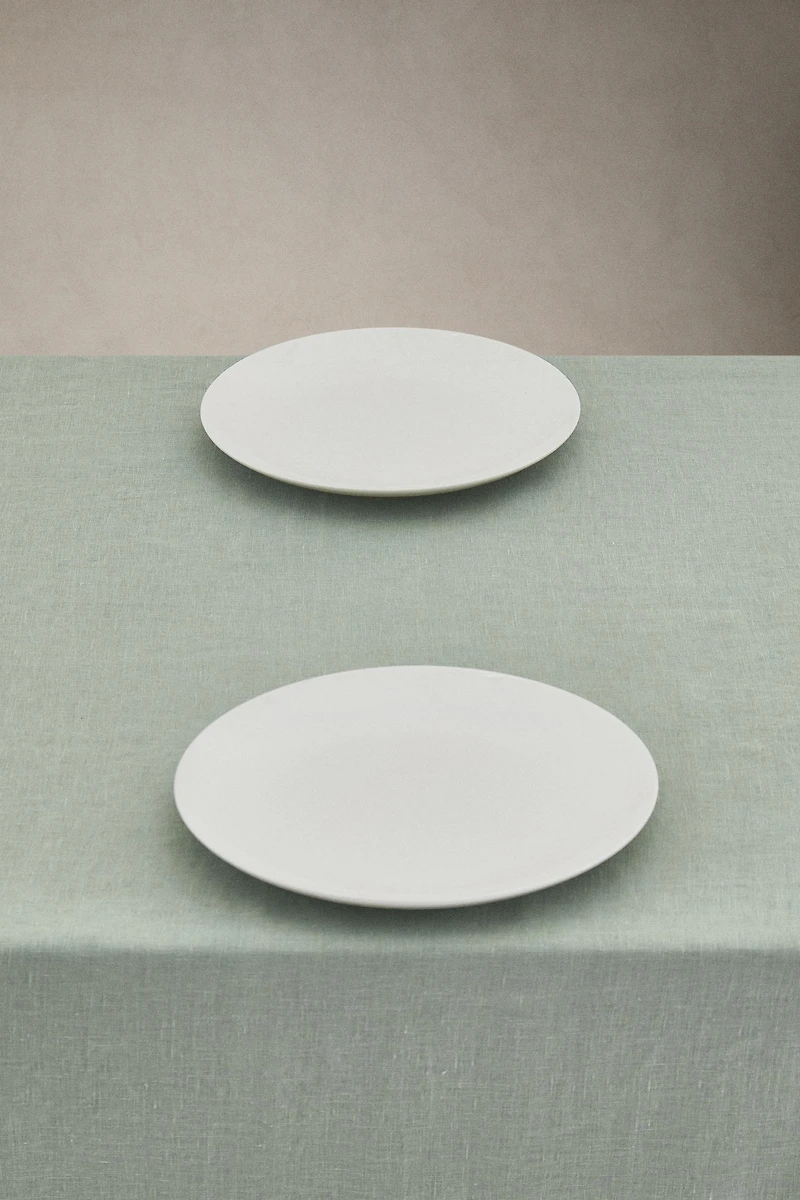 CHRISTMAS THREAD LINEN TABLECLOTH