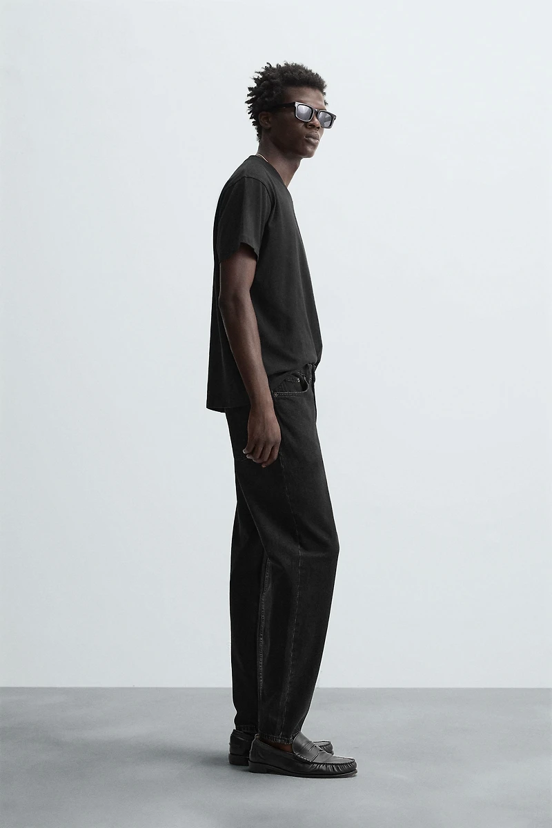 SLIM TAPERED FIT JEANS
