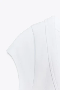 SCOOP NECK TOP