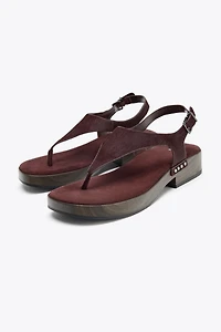 STUDDED LEATHER SANDALS